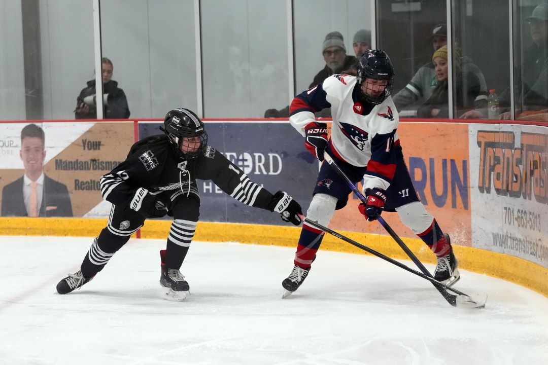 Girls Hockey