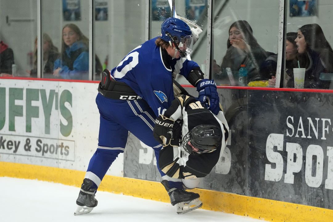 Boys Hockey