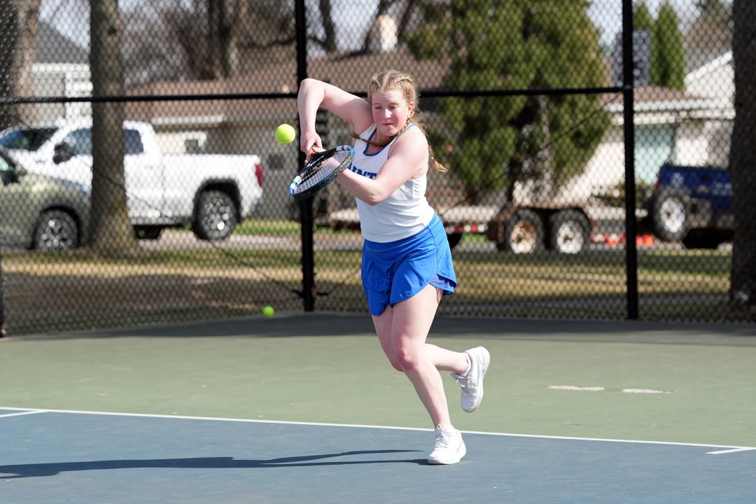 Girls Tennis